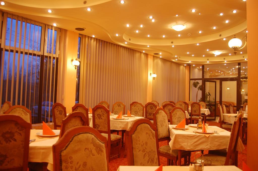 Hotel Everest Târgu-Mureş Εξωτερικό φωτογραφία