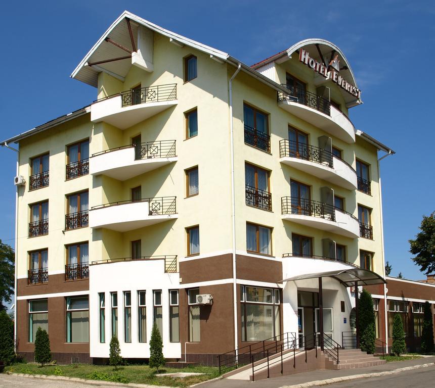 Hotel Everest Târgu-Mureş Εξωτερικό φωτογραφία
