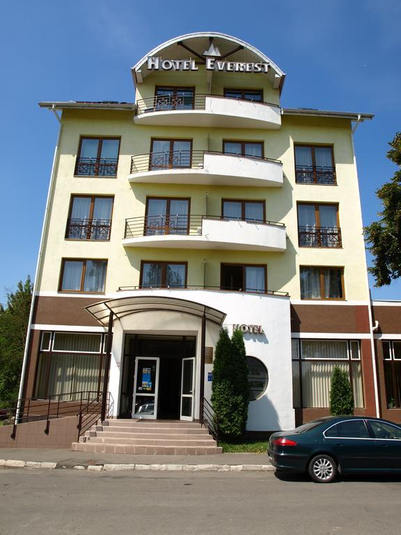Hotel Everest Târgu-Mureş Εξωτερικό φωτογραφία