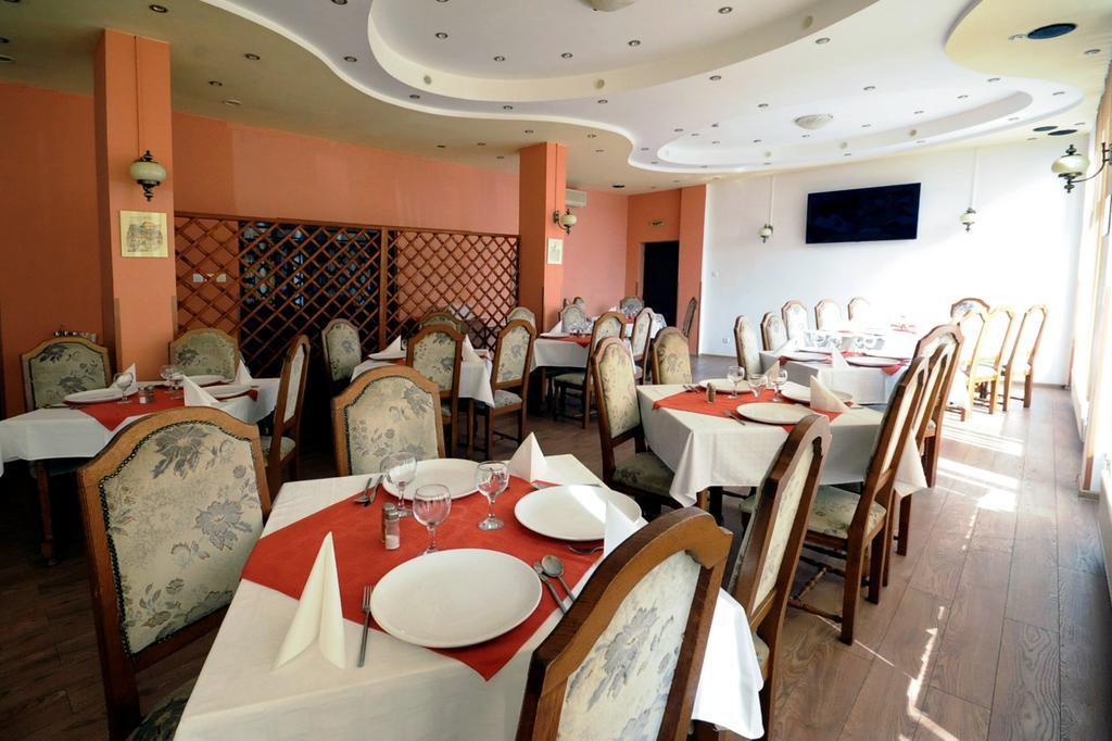 Hotel Everest Târgu-Mureş Εξωτερικό φωτογραφία