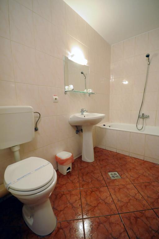 Hotel Everest Târgu-Mureş Εξωτερικό φωτογραφία
