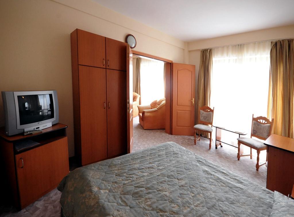 Hotel Everest Târgu-Mureş Εξωτερικό φωτογραφία
