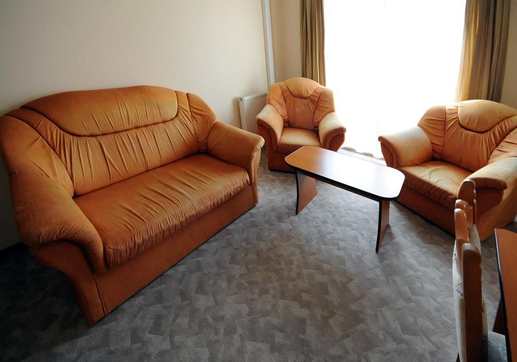 Hotel Everest Târgu-Mureş Εξωτερικό φωτογραφία