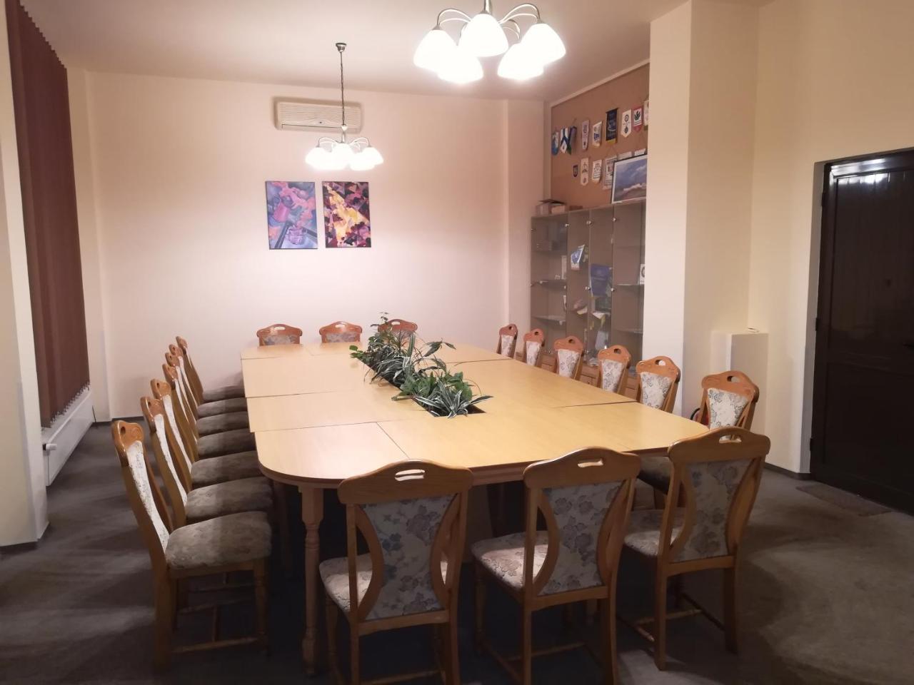Hotel Everest Târgu-Mureş Εξωτερικό φωτογραφία