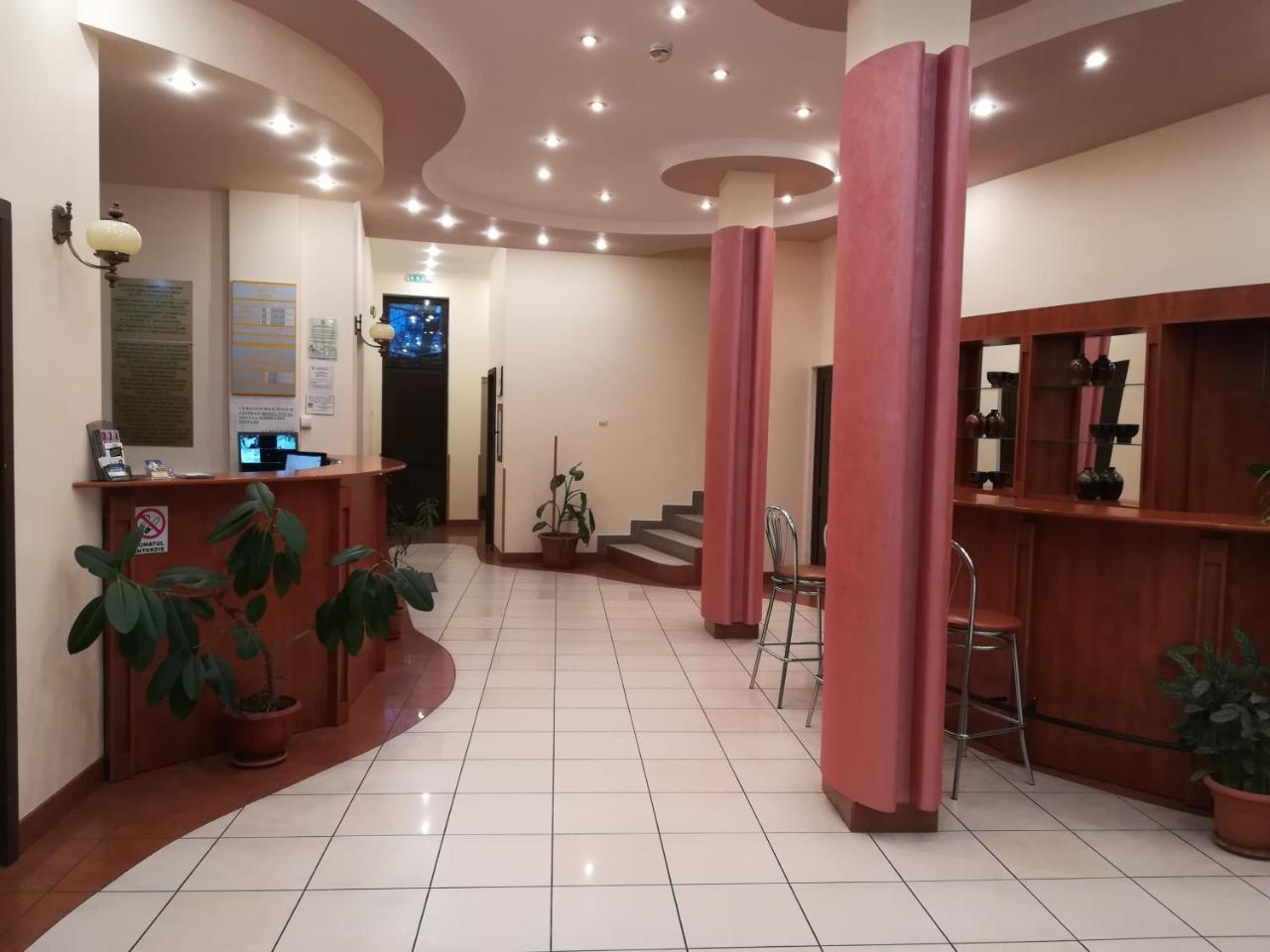 Hotel Everest Târgu-Mureş Εξωτερικό φωτογραφία